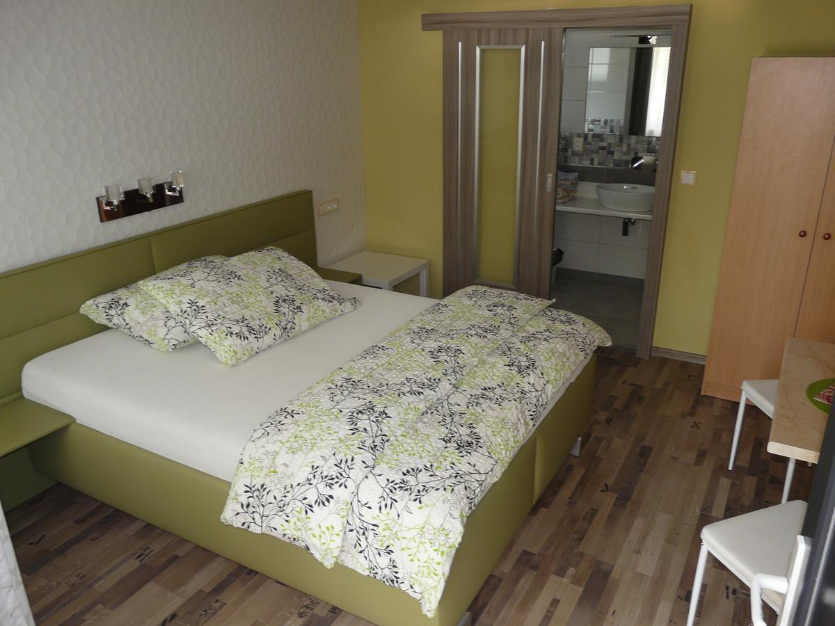 Hotel Olga Slavkov u Brna Exterior foto
